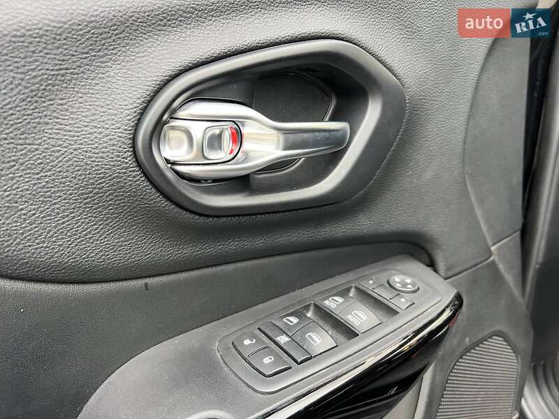 Внедорожник / Кроссовер Jeep Cherokee 2020 в Хмельницком