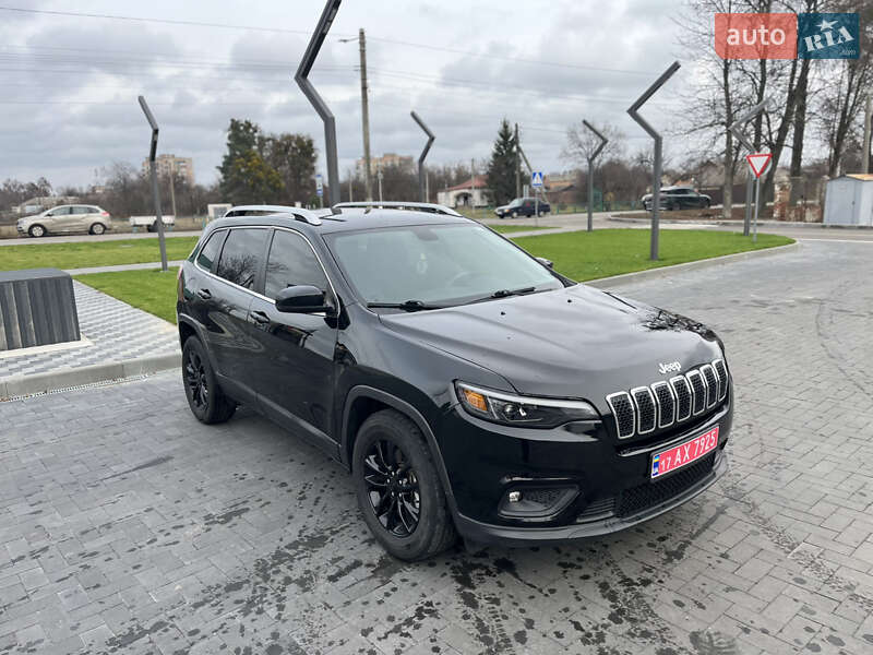 Позашляховик / Кросовер Jeep Cherokee 2019 в Лубнах