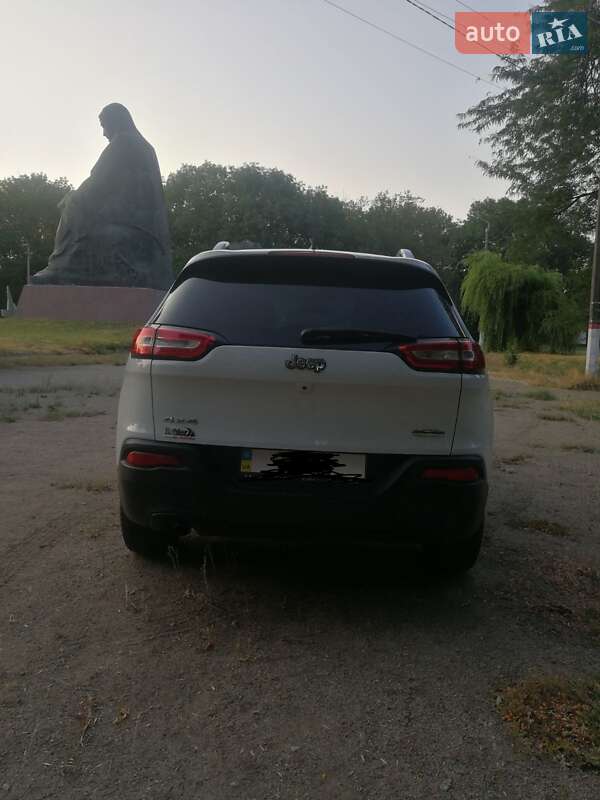 Позашляховик / Кросовер Jeep Cherokee 2015 в Кропивницькому
