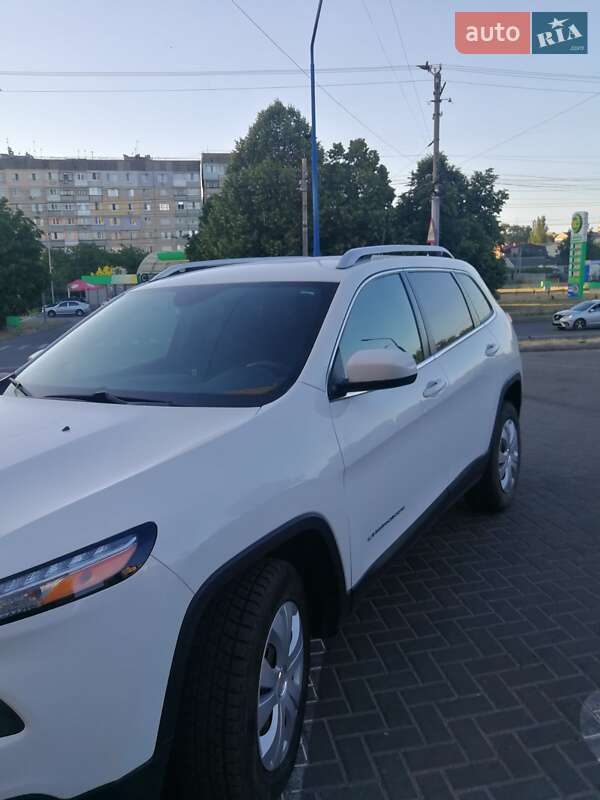 Позашляховик / Кросовер Jeep Cherokee 2015 в Кропивницькому