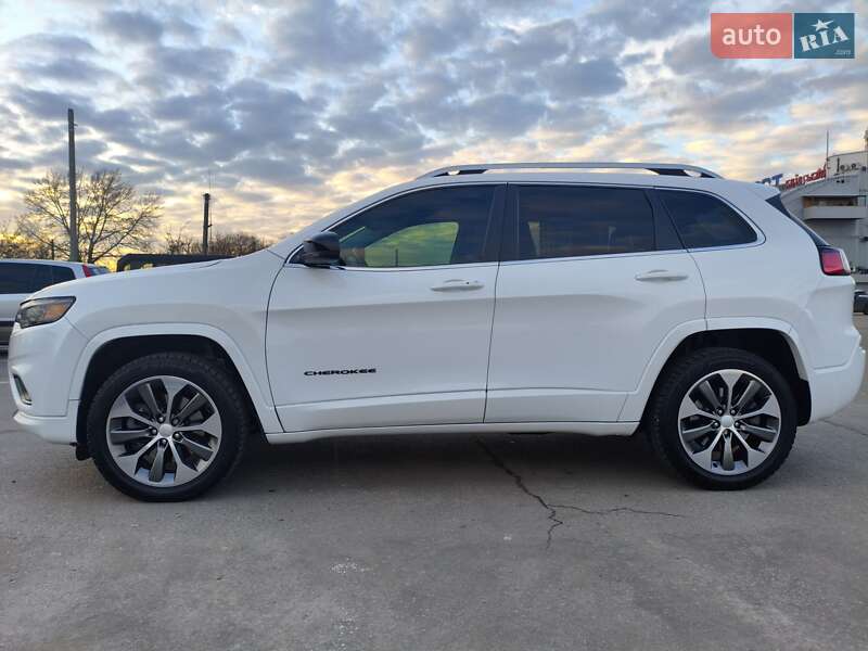 Позашляховик / Кросовер Jeep Cherokee 2018 в Харкові