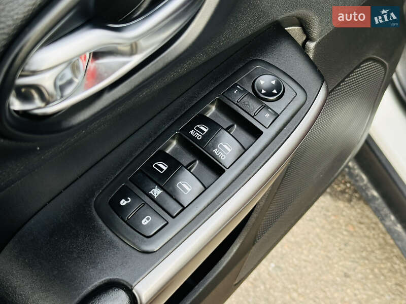 Внедорожник / Кроссовер Jeep Cherokee 2018 в Харькове