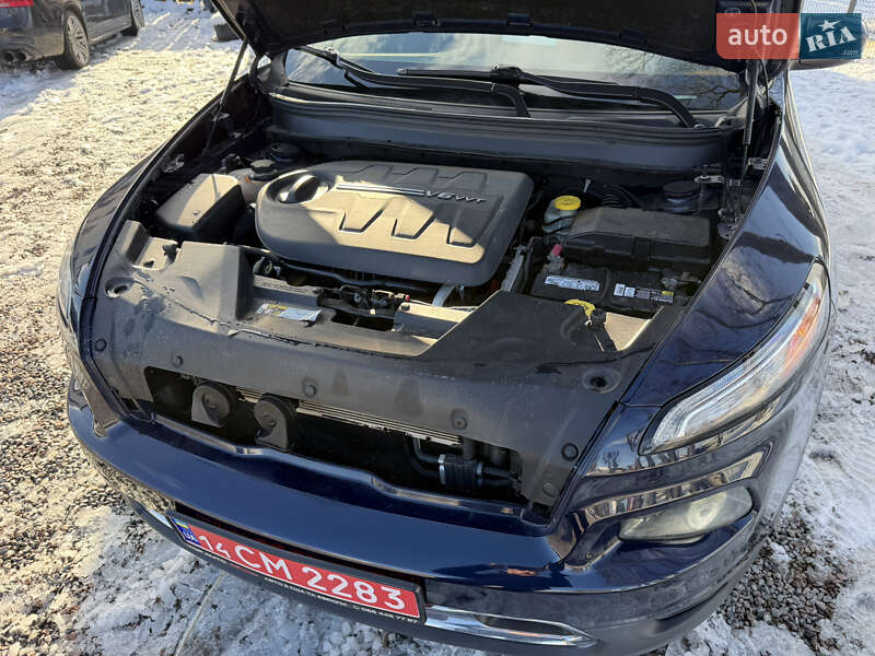 Позашляховик / Кросовер Jeep Cherokee 2015 в Стрию