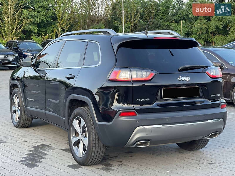 Внедорожник / Кроссовер Jeep Cherokee 2018 в Луцке