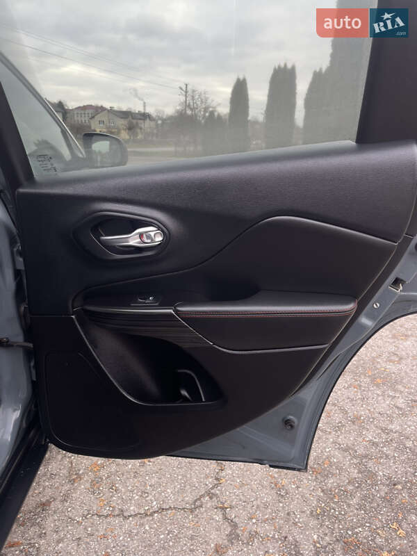 Внедорожник / Кроссовер Jeep Cherokee 2014 в Дубно фото 28 Внедорожник / Кроссовер Jeep Cherokee 2014 в Дубно