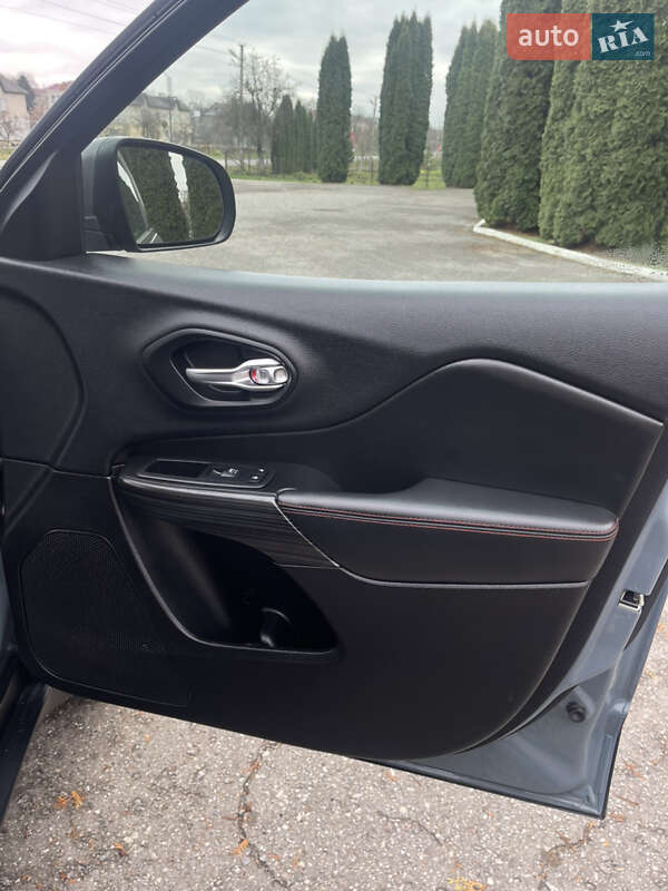 Внедорожник / Кроссовер Jeep Cherokee 2014 в Дубно фото 30 Внедорожник / Кроссовер Jeep Cherokee 2014 в Дубно