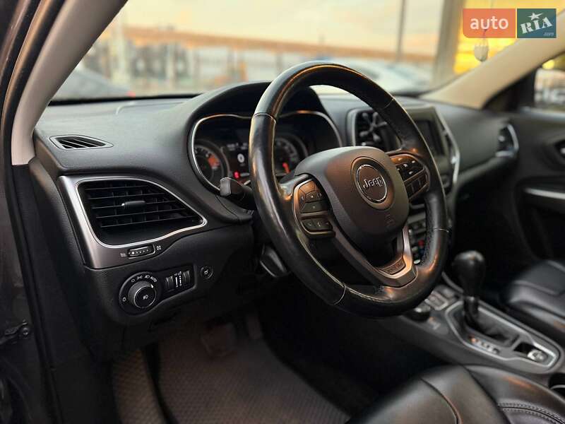 Позашляховик / Кросовер Jeep Cherokee 2018 в Львові