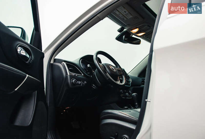 Позашляховик / Кросовер Jeep Cherokee 2020 в Івано-Франківську