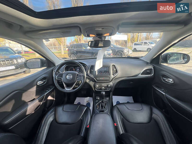 Внедорожник / Кроссовер Jeep Cherokee 2018 в Харькове фото 10 Внедорожник / Кроссовер Jeep Cherokee 2018 в Харькове