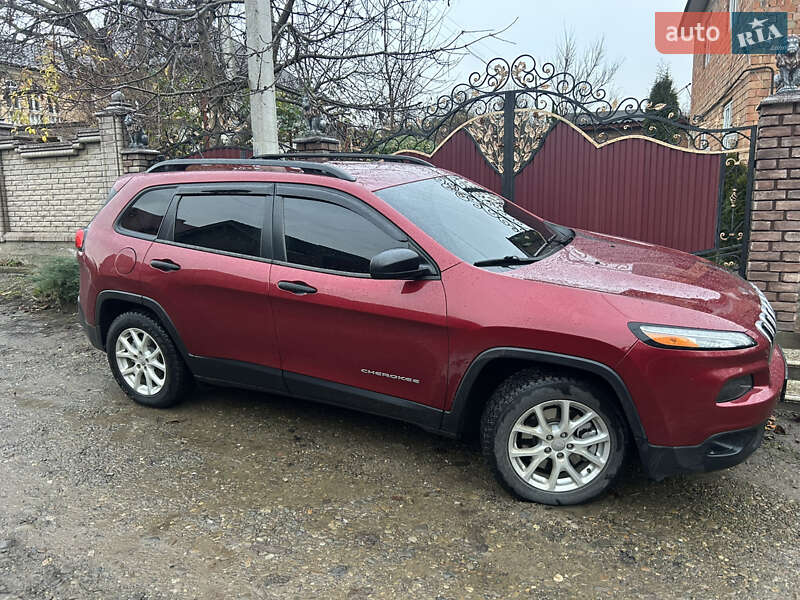 Внедорожник / Кроссовер Jeep Cherokee 2016 в Черновцах