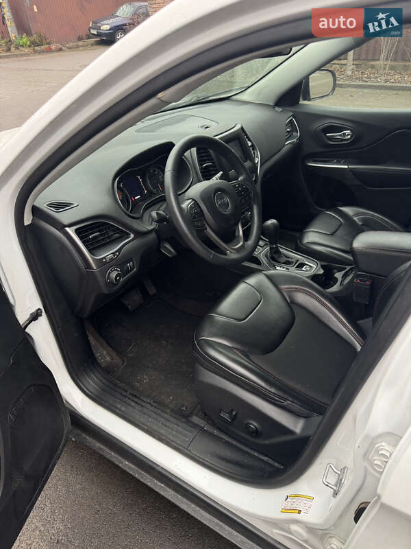 Позашляховик / Кросовер Jeep Cherokee 2018 в Києві