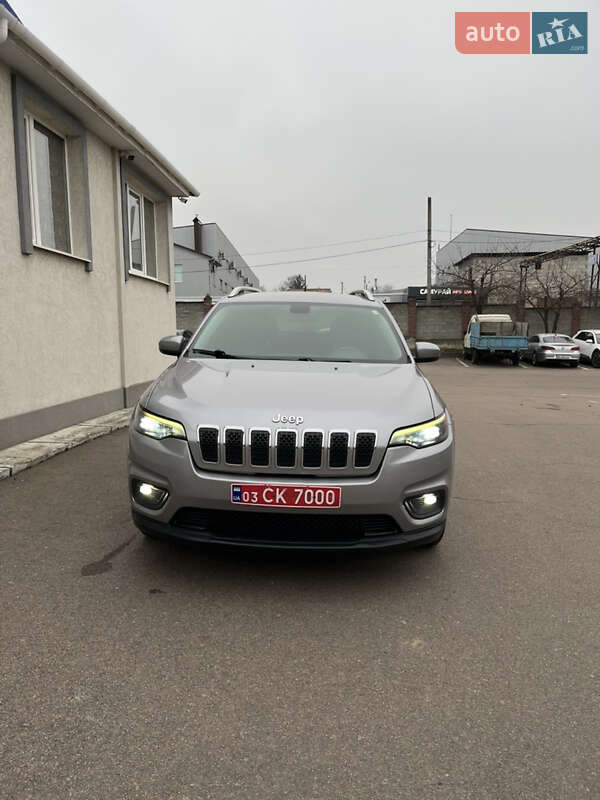 Внедорожник / Кроссовер Jeep Cherokee 2019 в Ровно