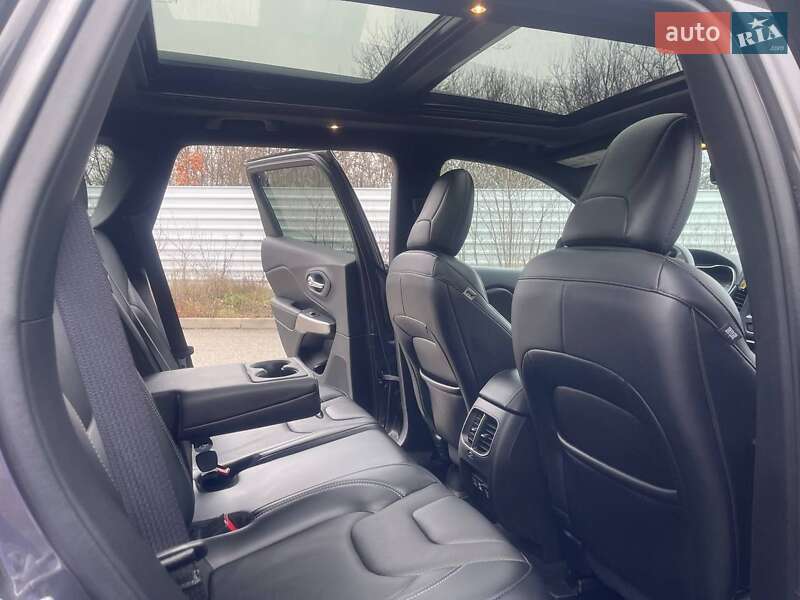 Внедорожник / Кроссовер Jeep Cherokee 2020 в Харькове