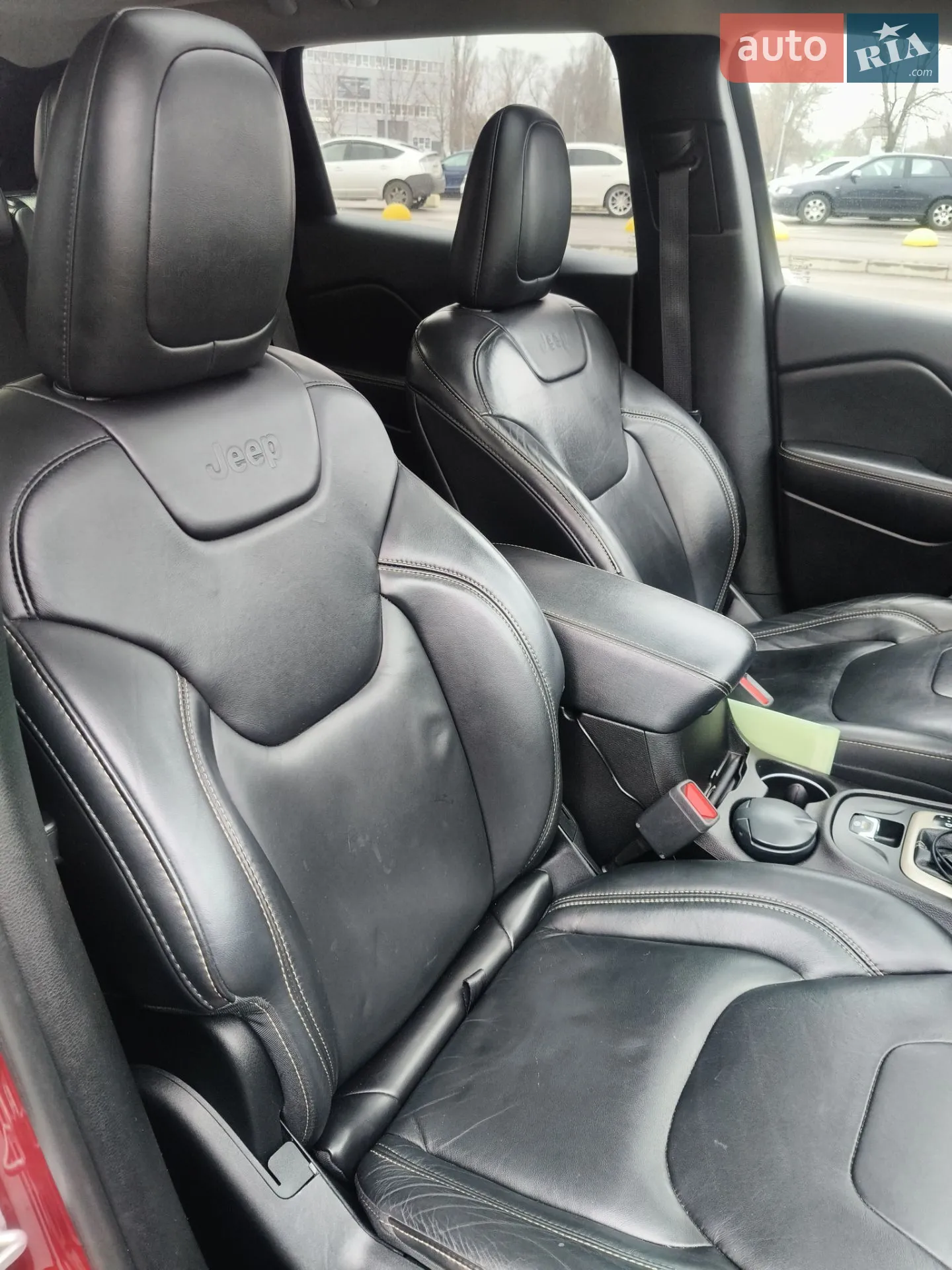2016 Jeep Cherokee - мініатюра 28