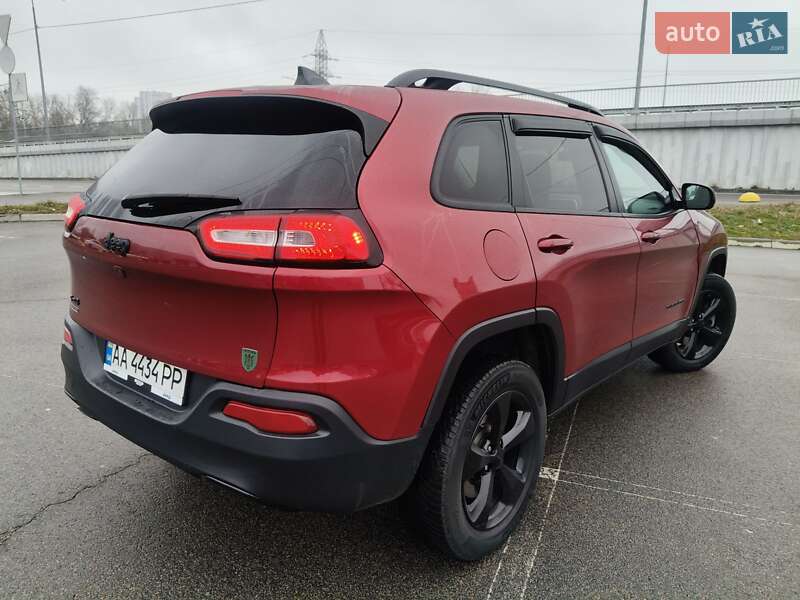 Внедорожник / Кроссовер Jeep Cherokee 2016 в Ирпене