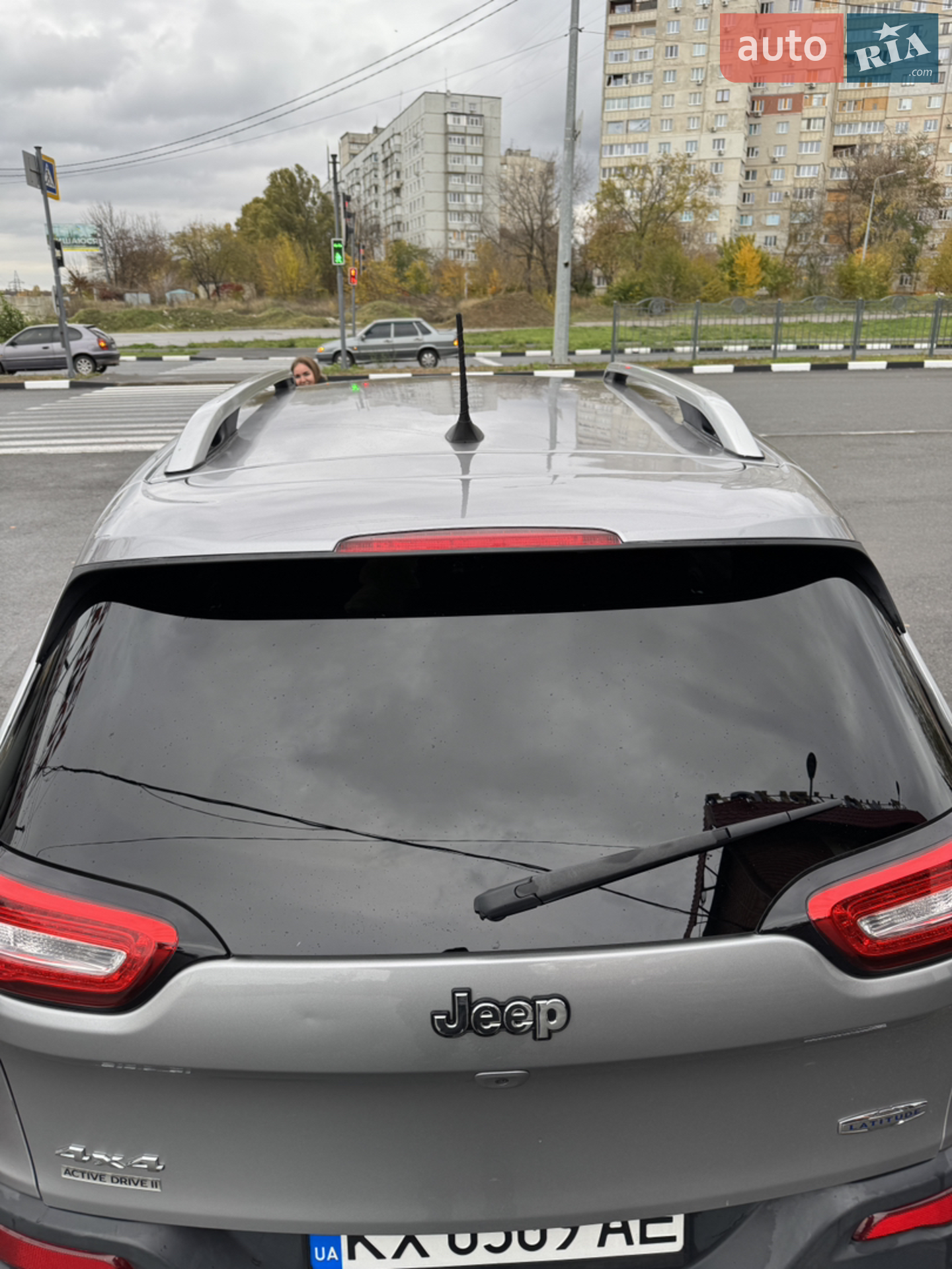 2016 Jeep Cherokee - мініатюра 3
