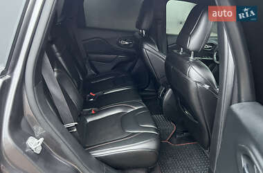Внедорожник / Кроссовер Jeep Cherokee 2018 в Чернигове