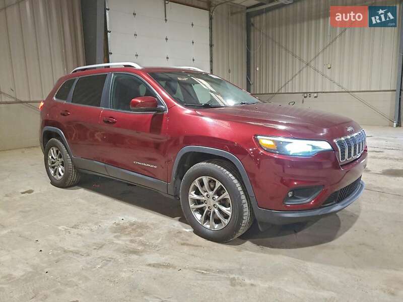 Внедорожник / Кроссовер Jeep Cherokee 2018 в Хмельницком