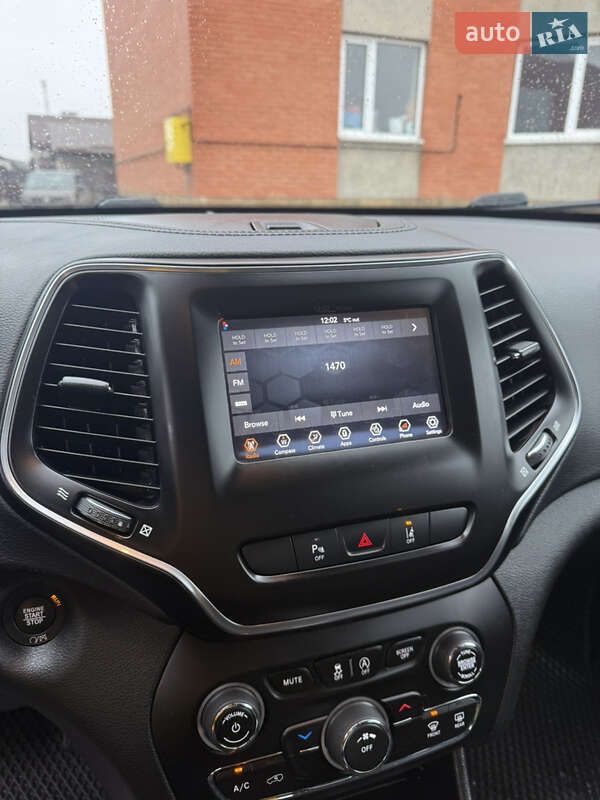 Внедорожник / Кроссовер Jeep Cherokee 2020 в Киеве