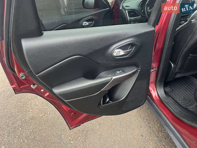 Внедорожник / Кроссовер Jeep Cherokee 2018 в Чернигове фото 21 Внедорожник / Кроссовер Jeep Cherokee 2018 в Чернигове