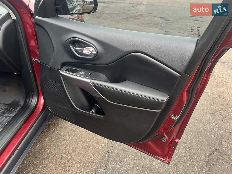 Внедорожник / Кроссовер Jeep Cherokee 2018 в Чернигове фото 25 Внедорожник / Кроссовер Jeep Cherokee 2018 в Чернигове