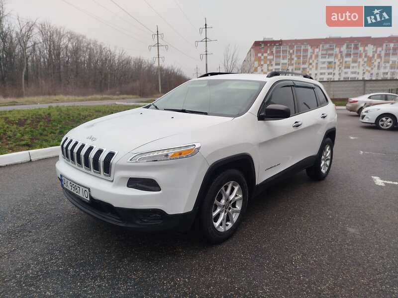 Внедорожник / Кроссовер Jeep Cherokee 2014 в Харькове