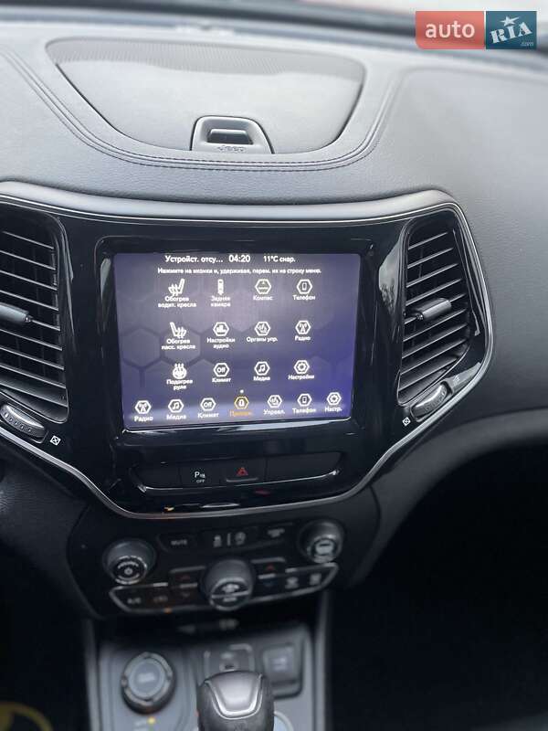 Внедорожник / Кроссовер Jeep Cherokee 2019 в Харькове