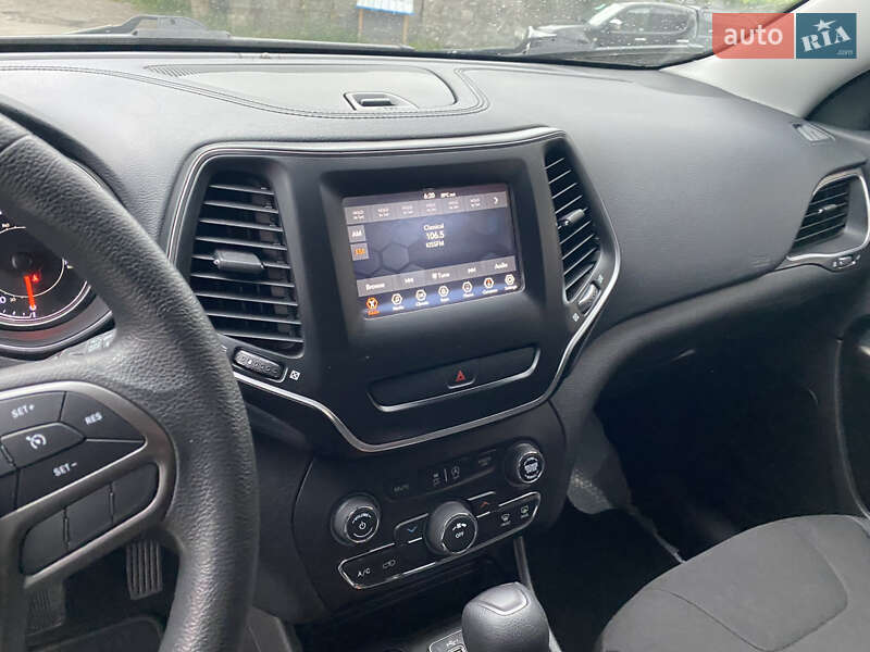 Позашляховик / Кросовер Jeep Cherokee 2020 в Києві фото 16 Позашляховик / Кросовер Jeep Cherokee 2020 в Києві