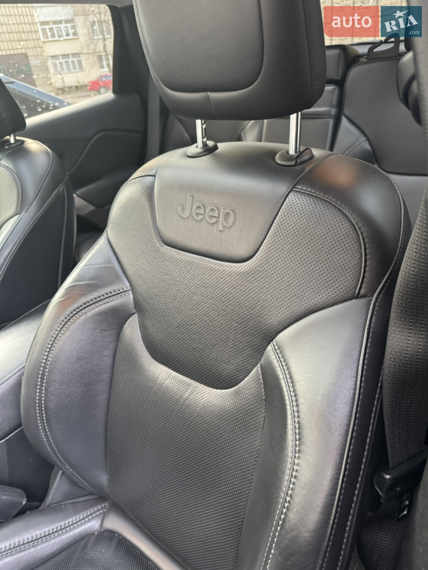 2018 Jeep Cherokee - мініатюра 16