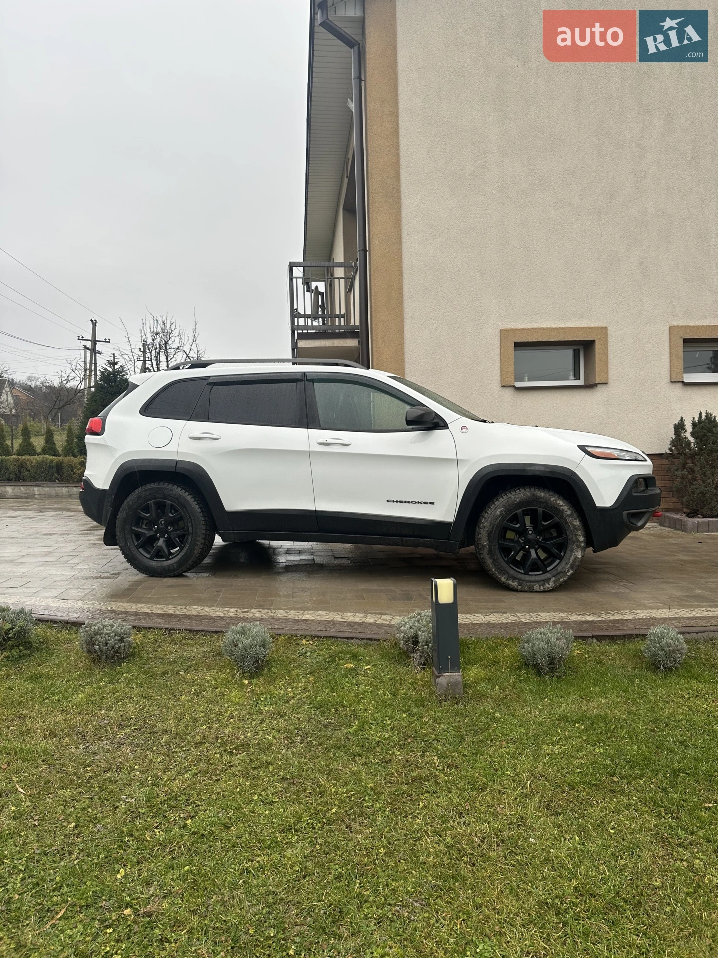 2014 Jeep Cherokee - мініатюра 4