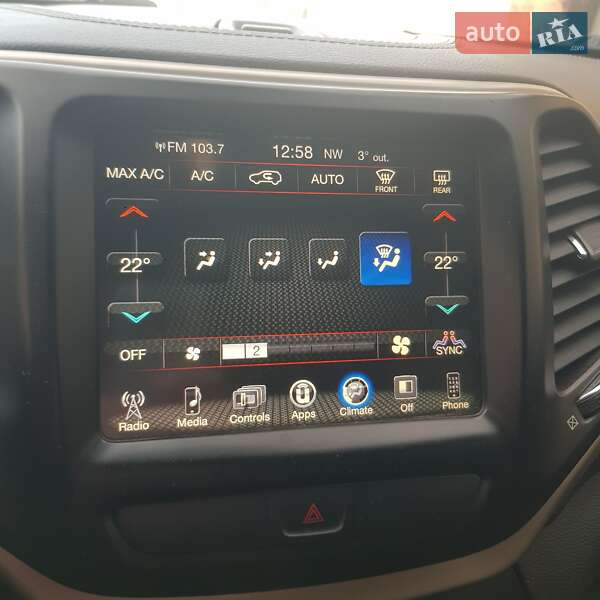 Внедорожник / Кроссовер Jeep Cherokee 2016 в Ровно