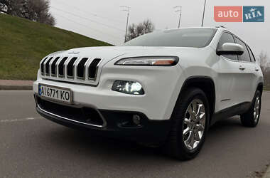 Внедорожник / Кроссовер Jeep Cherokee 2015 в Киеве