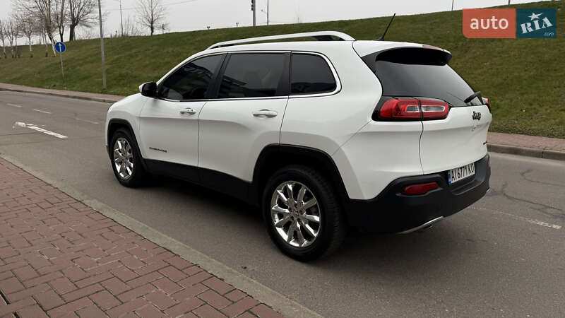 Позашляховик / Кросовер Jeep Cherokee 2015 в Києві