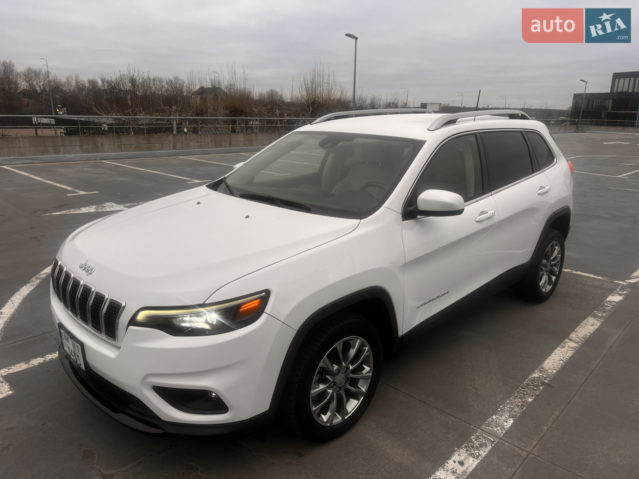 2019 Jeep Cherokee - мініатюра 24