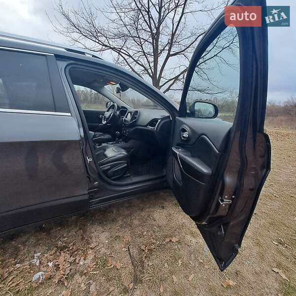 Позашляховик / Кросовер Jeep Cherokee 2019 в Тернополі