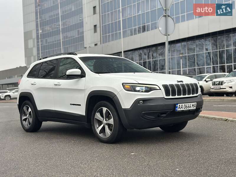 Jeep Cherokee 2020