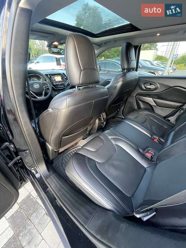 Позашляховик / Кросовер Jeep Cherokee 2018 в Львові