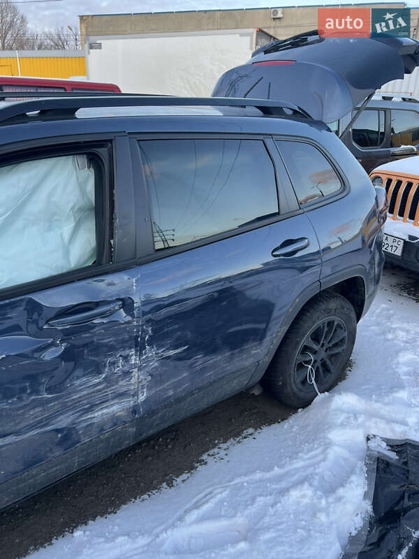 Позашляховик / Кросовер Jeep Cherokee 2019 в Києві фото 3 Позашляховик / Кросовер Jeep Cherokee 2019 в Києві