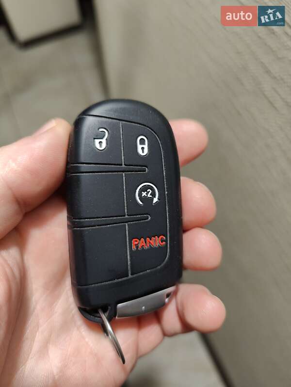 Внедорожник / Кроссовер Jeep Cherokee 2016 в Тернополе