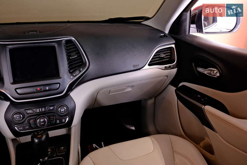 Внедорожник / Кроссовер Jeep Cherokee 2022 в Одессе