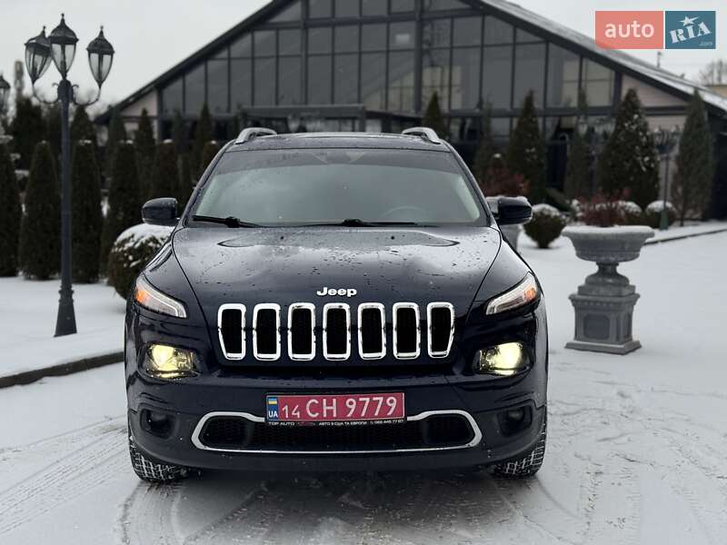 Внедорожник / Кроссовер Jeep Cherokee 2015 в Стрые