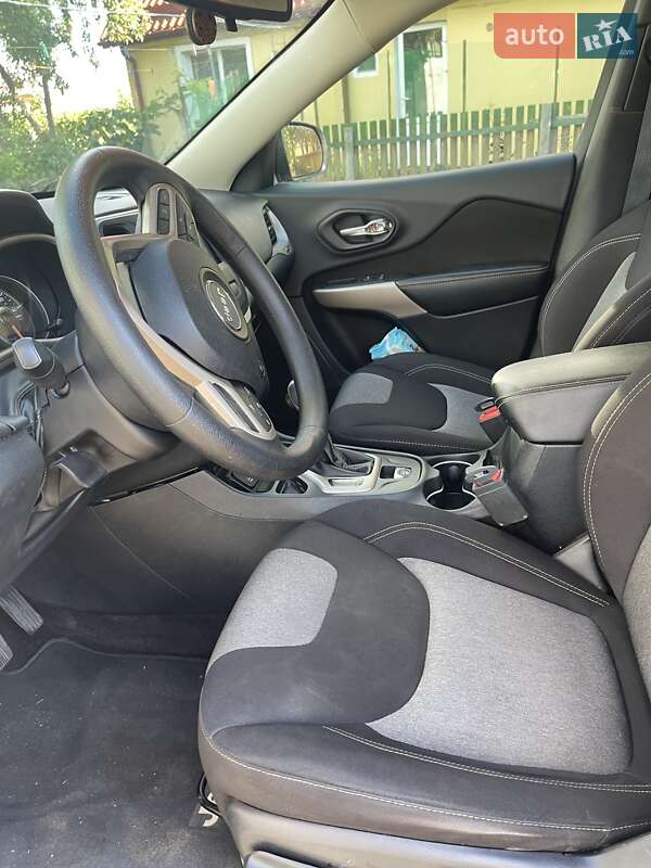 Внедорожник / Кроссовер Jeep Cherokee 2017 в Киеве фото 5 Внедорожник / Кроссовер Jeep Cherokee 2017 в Киеве