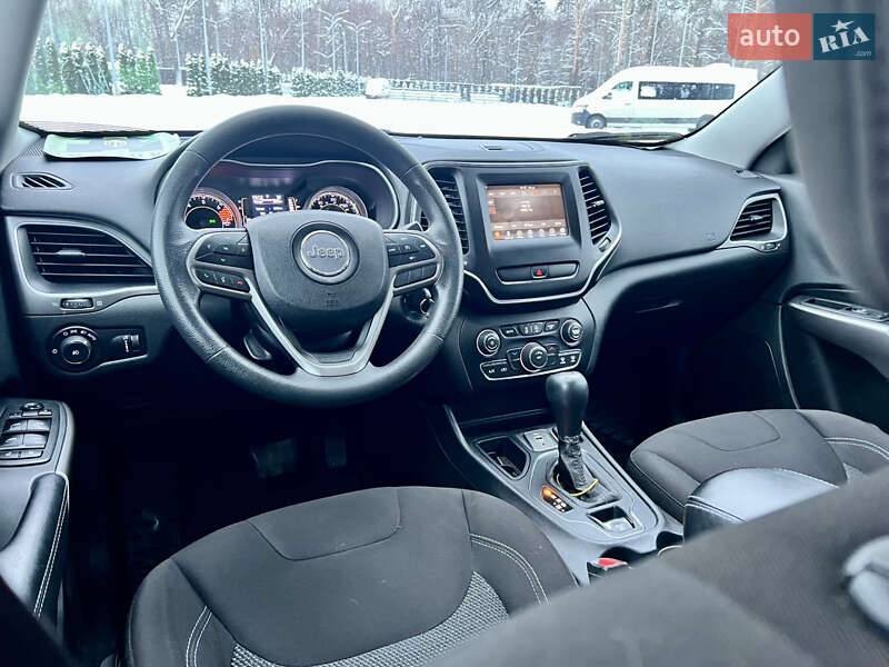Позашляховик / Кросовер Jeep Cherokee 2018 в Харкові