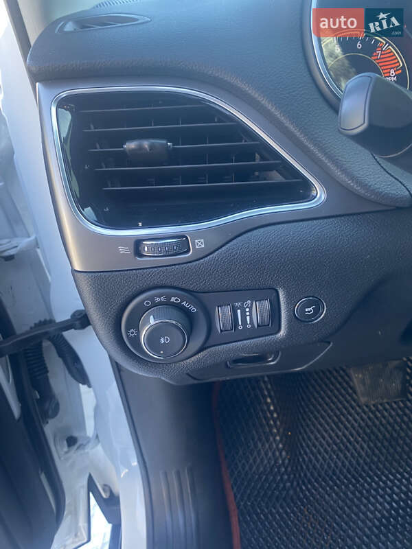 Внедорожник / Кроссовер Jeep Cherokee 2022 в Харькове фото 10 Внедорожник / Кроссовер Jeep Cherokee 2022 в Харькове