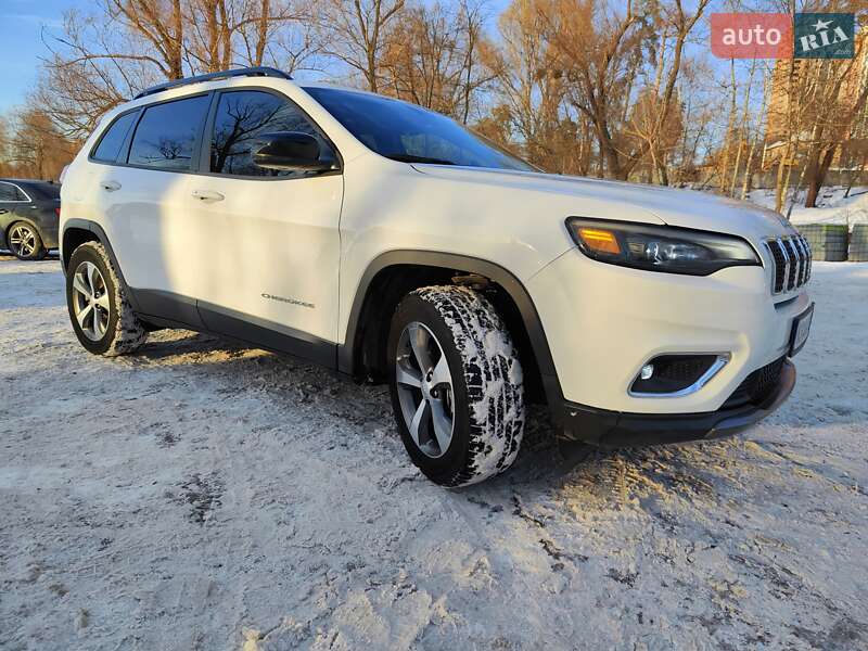 Позашляховик / Кросовер Jeep Cherokee 2022 в Києві