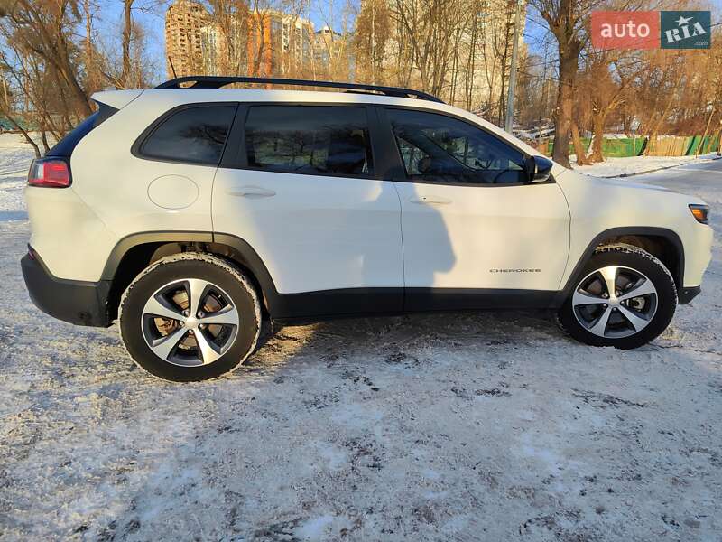 Позашляховик / Кросовер Jeep Cherokee 2022 в Києві