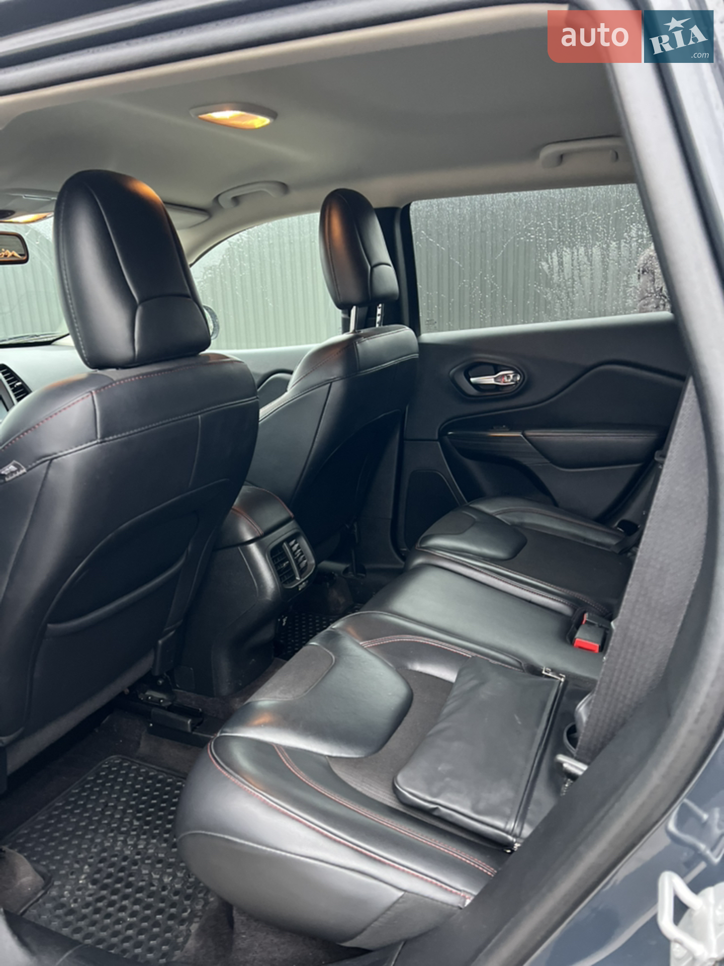 2016 Jeep Cherokee - мініатюра 10