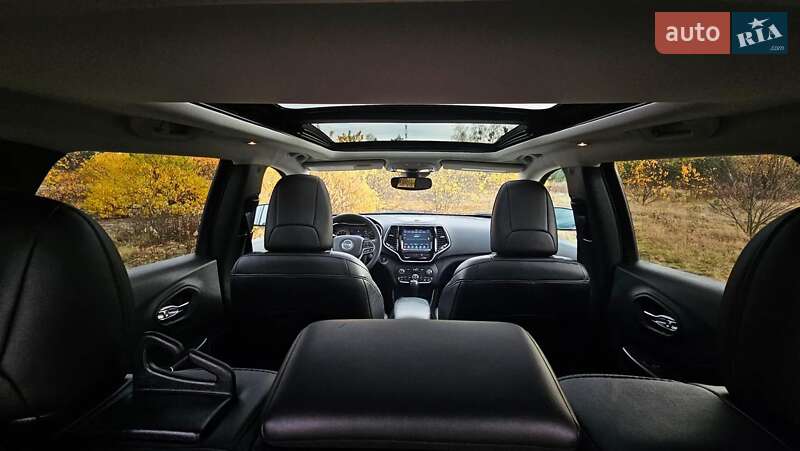 Внедорожник / Кроссовер Jeep Cherokee 2021 в Львове