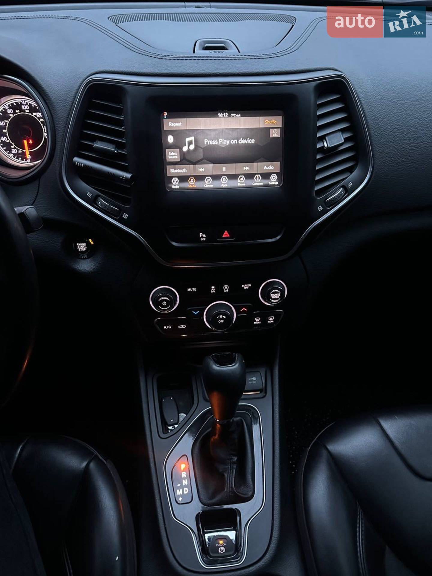2019 Jeep Cherokee - мініатюра 16