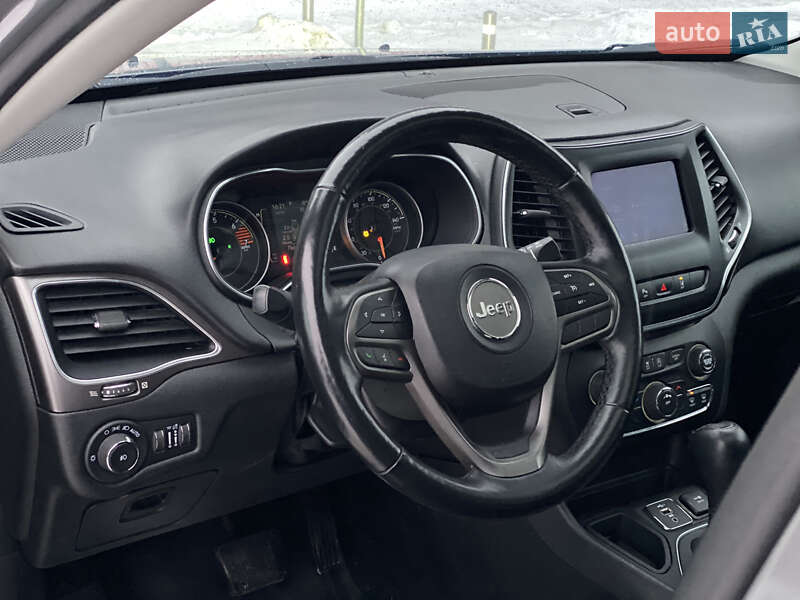 Внедорожник / Кроссовер Jeep Cherokee 2020 в Киеве фото 10 Внедорожник / Кроссовер Jeep Cherokee 2020 в Киеве